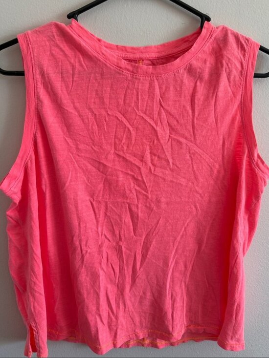 Tops - Woman’s tank top